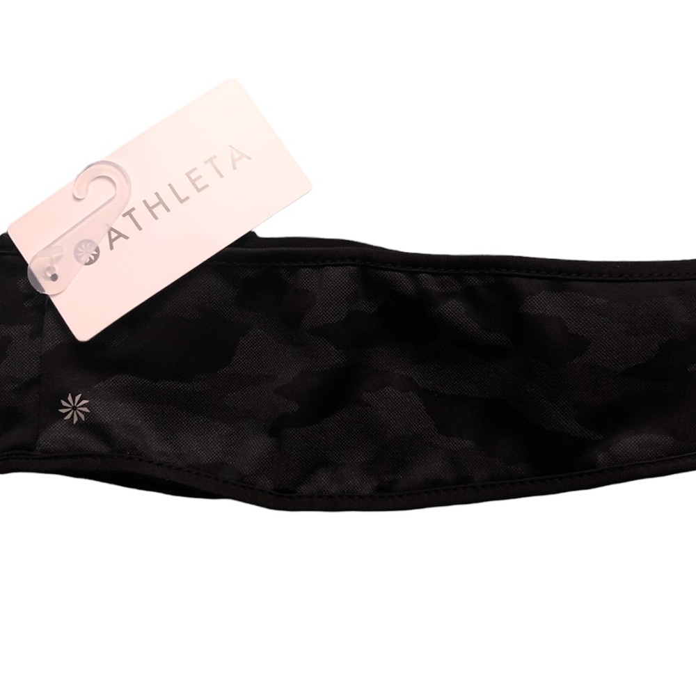 New with tags!! Athleta black camo women’s head band